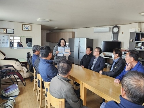 (0402)[화도읍]남양주시 화도읍, ‘사각지대 없는 복지’ 위한 경로당 방문 상담 서비스 제공(사진).jpg