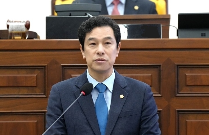 (사진자료)하남시의회 강성삼 의원, “절차 무시한 채용행정…하남시 신뢰 무너뜨려”.jpg