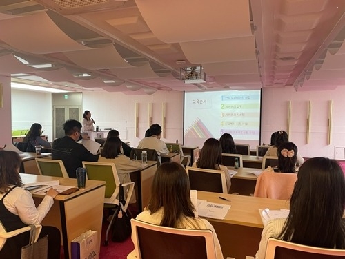 (0425)[복지정책과]남양주시, 복지 현장 대응력 높이기 위한 사례관리 실무자 교육 실시(사진).jpg