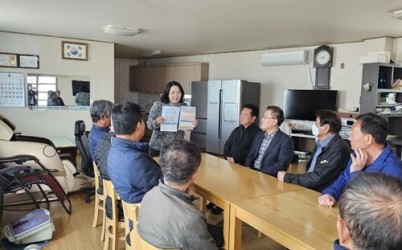 (0402)[화도읍]남양주시 화도읍, ‘사각지대 없는 복지’ 위한 경로당 방문 상담 서비스 제공(사진).jpg width: 100%; height : 150px