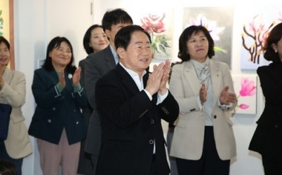 (0408)[장애인복지과] ‘함께 그리는 세상’…장애 예술인 전시회, 남양주시에서 열려(사진1).jpg width: 100%; height : 150px