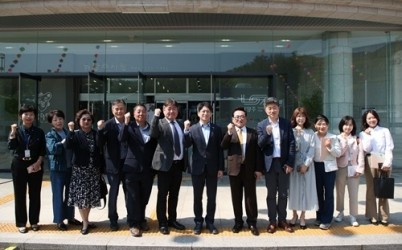 (0429)[정보통신과]남양주시, ‘선배시민 디지털 동행 체험’ 업무협약 체결(사진3).jpg width: 100%; height : 150px