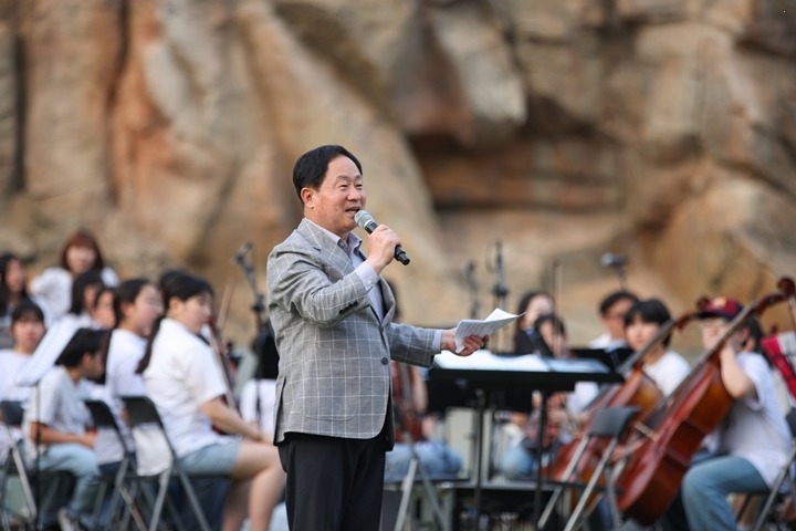 (0521)[청년정책과]꿈의 오케스트라 남양주, 다산 너른 뜰에서 야외 연주회 열어(사진1).JPG