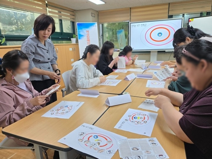 (0523)[장애인복지과]남양주시장애인복지관, 여성장애인 권리증진 특화교육 성료…자립과 리더십 역량 강화(사진).jpg