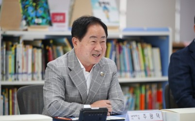 (0520)[미래교육과]남양주시, 도제원초 정담회서 미래 교육을 그리다(사진1).jpg width: 100%; height : 150px