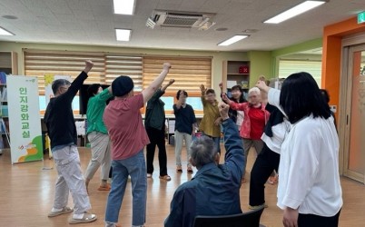 (0523)[풍양 건강증진과]남양주풍양보건소 치매안심센터, 문화예술치유프로그램 운영 시작…삶의 활력 높인다(사진).jpg width: 100%; height : 150px