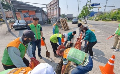 (0528)[별내동]별내동, 장마 및 태풍 대비 취약지역 종합점검 실시(사진) (1).jpg width: 100%; height : 150px