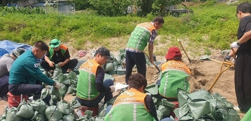 (0618)[진접읍]남양주시 진접읍, 여름철 수해대비 모래주머니 제작(사진1).jpg