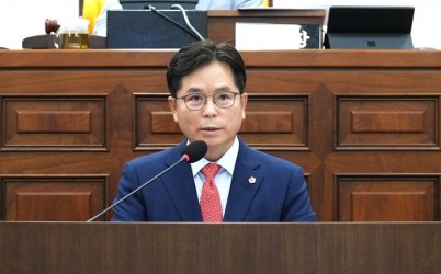 [사진자료] 하남시의회 금광연 의장, ‘미사경정장 부지 반환 촉구 건의안’ 제안설명(사진_하남시의회 제공).jpg