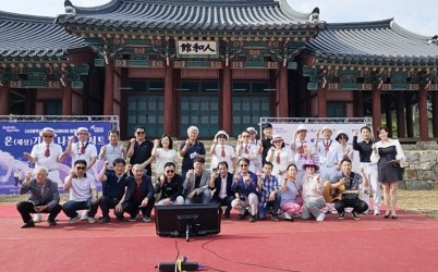 언론보도 사진.jpg width: 100%; height : 150px