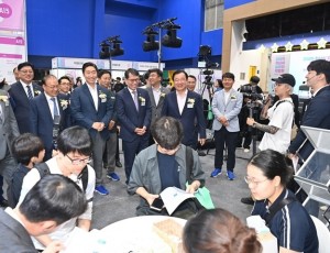 (사진1)2025 하남시 일자리박람회, 2,300여명 현장 찾아… 전년比 227%↑.jpg