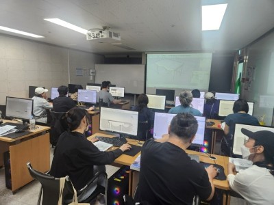 (0616)[미래교육과]남양주시, ‘N⁺미래기술학교’ AI 실내건축설계 교육 성료(사진2).jpg