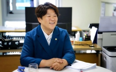 박선미의원1.jpg width: 100%; height : 150px