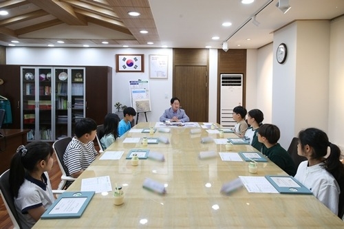 (0710)[시민시장담당관]남양주시, 미래 주역과 시정 체험…‘제24기 1일 명예시장’운영(사진1).jpg