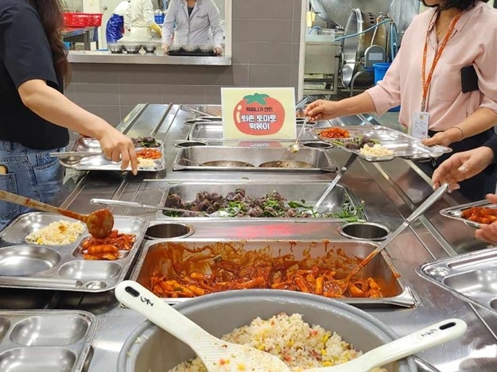광주시, 사회적경제기업 협업으로 개발한 ‘토마토떡볶이’ 선보여 (2).jpg