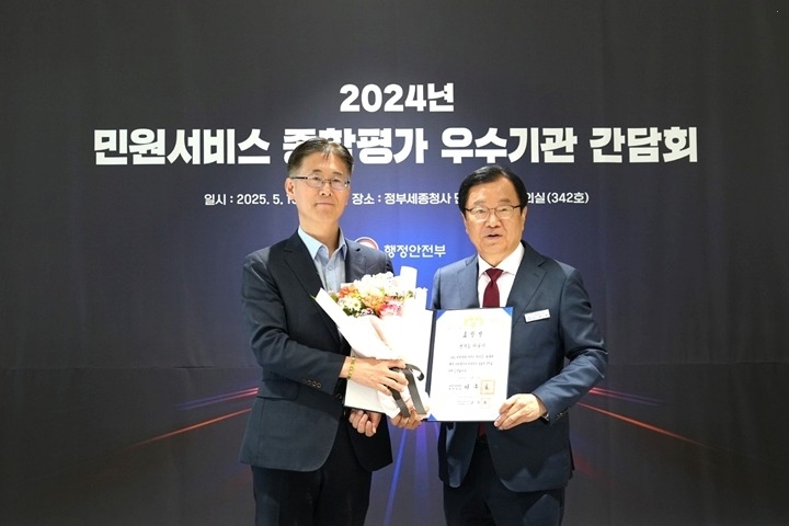 (사진1)[ 하남시 기획특집 I 시민 곁에 머무는 민원 행정].jpg