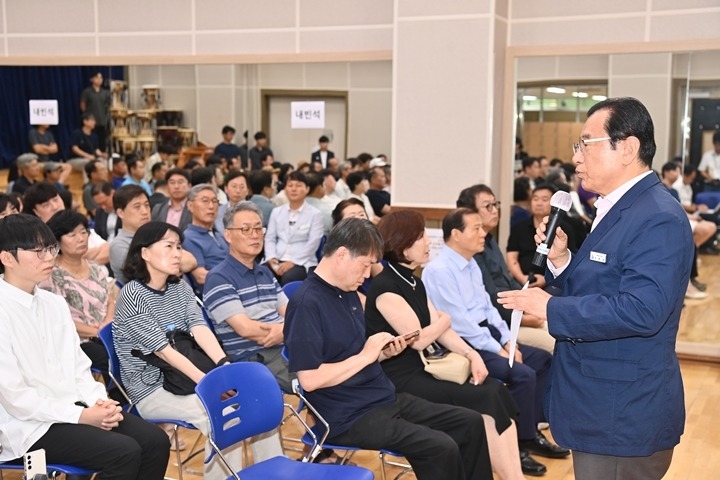 (사진2)7일 한강교량(가칭 선동대교,수석대교) 주민설명회 개최 … 경관·편익시설 반영 요구.jpg