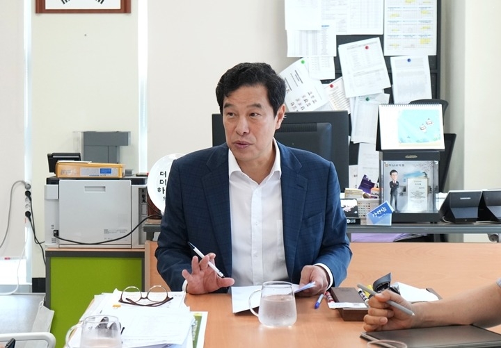 [사진자료]강성삼 하남시의원, 테니스장 불공정 논란 해결 나선다.jpg