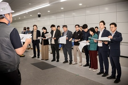 (사진2)남양주시의회 도시교통위원회, 2025년도 행정사무감사 대비 현장방문 실시.jpg