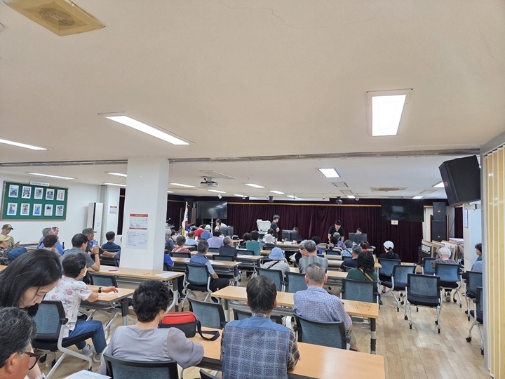 (사진)하남시, 민생회복 소비쿠폰 신청개시, 국민 90%에 1인당 10만원 지급.jpg