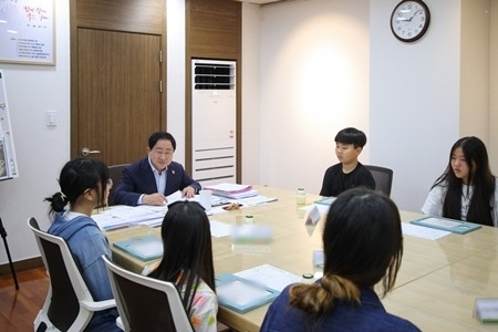 (0924)[시민시장담당관]정약용 정신 품은 ‘남양주시 1일 명예시장’, 제25기 체험 성료(사진1).jpg