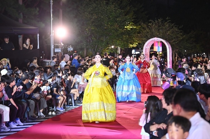 (사진6)하남시민의 날·체육대회·이성산성문화제, ‘화합과 미래 비전’ 담아 성료.jpg