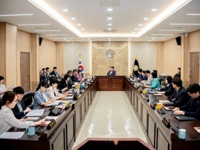 (사진1)남양주시의회, 현안사항 보고회 및 전체의원 간담회 개최.jpg
