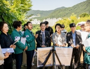 (사진1)남양주시의회 자치행정위원회, 2025년도 공유재산관리계획 심사 대비 현장방문 실시.jpg