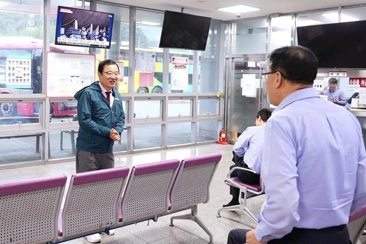 (사진1)이현재 하남시장, ‘안전한 추석 연휴’ 만드는 땀방울에 감사 전해 복사.jpg
