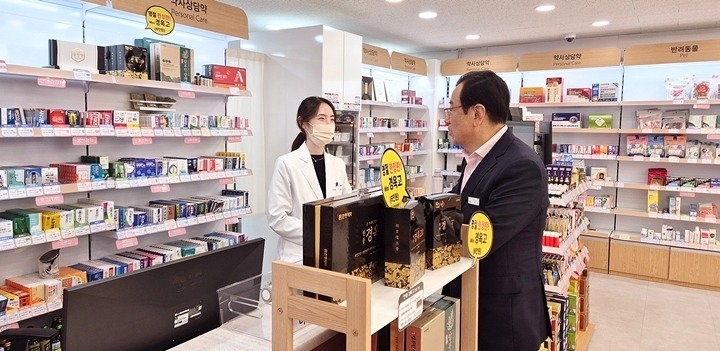 (사진3)이현재 하남시장, ‘안전한 추석 연휴’ 만드는 땀방울에 감사 전해 복사.jpg