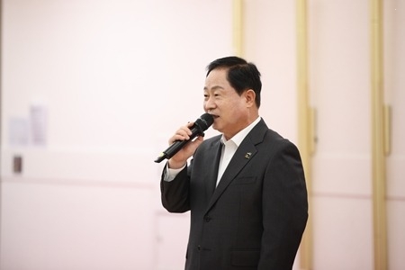 (1017)[여성아동과]남양주시, 간부 공무원 대상 성인지 감수성 및 4대폭력 예방교육 실시(1주광덕 시장).jpg
