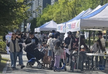 (1020)[지역경제과]남양주시 다산상인회, ‘다산책길 책마당 축제’ 성료(행사장).jpg
