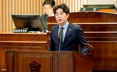 사진.jpg width: 100%; height : 150px