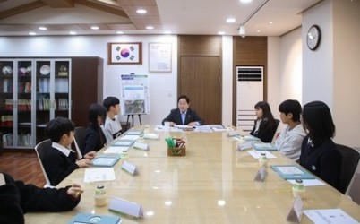 (1028)[시민시장담당관]남양주시, ‘1일 명예시장’ 223명 배출(사진).jpg width: 100%; height : 150px