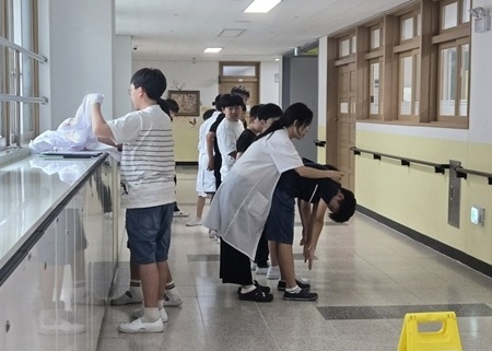 (1104)[남양주보건소 건강증진과]남양주시, 초등학생 척추측만증 조기검진 사업 성료(사진1).jpg