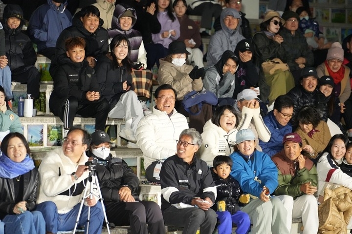 [전달보도자료]‘스테이지 하남’  2025 굿바이 공연으로 K-컬처 도시 하남을 빛내다 (2).jpg