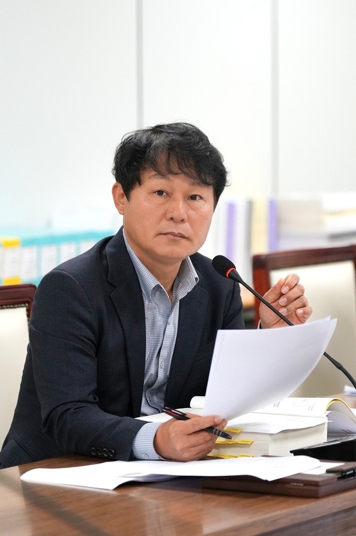 [보도자료사진1]하남시의회 정병용 부의장 행정편의주의 타파하고 시민 눈높이 맞는 책임행정 구현해야.jpg