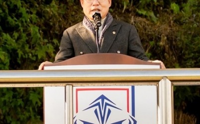 남양주시의회, 화도·수동축구협회장기 축구대회 참석(사진1).jpg width: 100%; height : 150px
