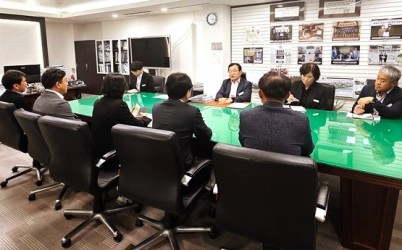 1.jpg width: 100%; height : 150px