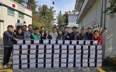 (1107)[조안면]남양주시 조안면 남녀새마을지도자협의회, ‘2025 사랑의 김장 나누기’ 개최(사진1).jpeg width: 100%; height : 150px