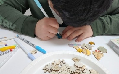 (1112)[장애인복지과]남양주시장애인가족지원센터, 성인 발달장애인 ‘미술전문 심리상담’ 서비스 제공(사진).jpg width: 100%; height : 150px