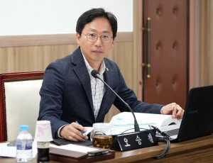 [보도사진]오승철 하남시의원, “불법 현수막부터 시민 안전까지”… 행감서 ‘민생 해결사’ 면모.jpg