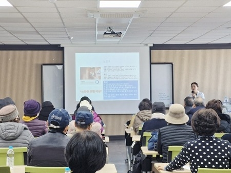 (1203)[남양주보건소 건강증진과]남양주시고혈압·당뇨병등록교육센터, 합병증 예방 위한 눈 건강관리 건강강좌’ 성료(사진).jpg