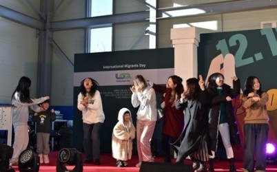 (1211)[여성아동과]남양주시외국인복지센터, 개관 20주년 기념 ‘2025 세계이주민의 날’행사 개최(사진2).jpg width: 100%; height : 150px