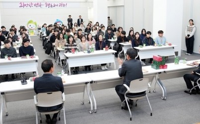 광주시, 신규 공직자 75명 대상 길잡이 소통간담회 개최 (1).jpg width: 100%; height : 150px