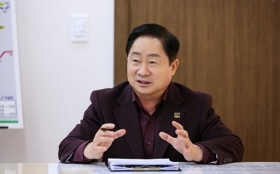 (1231)[행정지원과] 2025년 송년사 사진.jpg width: 100%; height : 150px