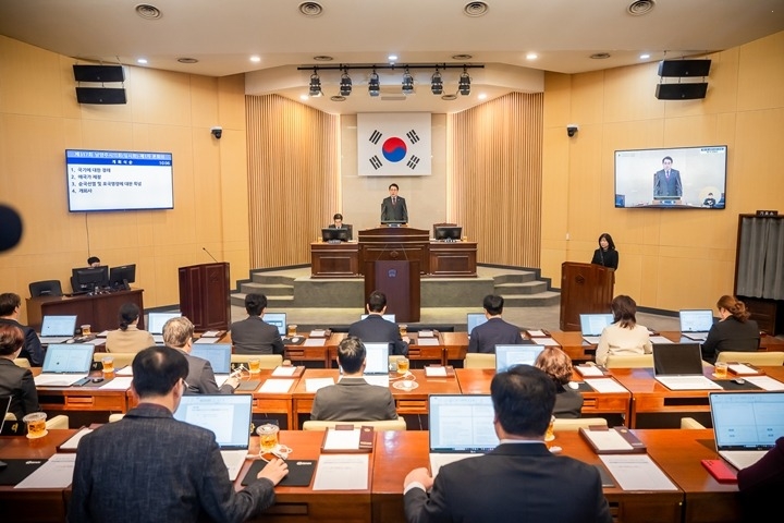 (사진1)남양주시의회, 제317회 임시회 개회.jpg