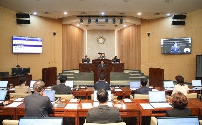 (0203)[의회법무과]주광덕 남양주시장, “100만 메가시티 기반 완성·미래형 자족도시 대전환 선언”(사진4).jpg width: 100%; height : 150px