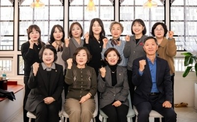 (사진1)남양주시의회 복지환경위원회, 남양주시어린이집연합회 임원진과 간담회 개최.jpg width: 100%; height : 150px