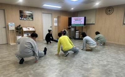 (0304)[장애인복지과]남양주시장애인가족지원센터, 성인 발달장애인 ‘건강 UP’프로그램 운영(사진).jpg width: 100%; height : 150px